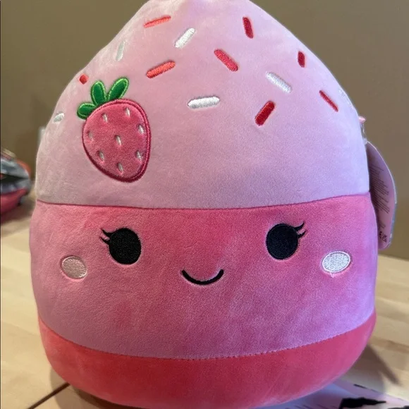 Squishmallows Pink Ice Cream with sprinkles Stuffed Animal Pama - Picture 4 of 7